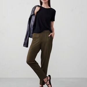 Banana Republic Hayden Tapered Pant 30 Petite